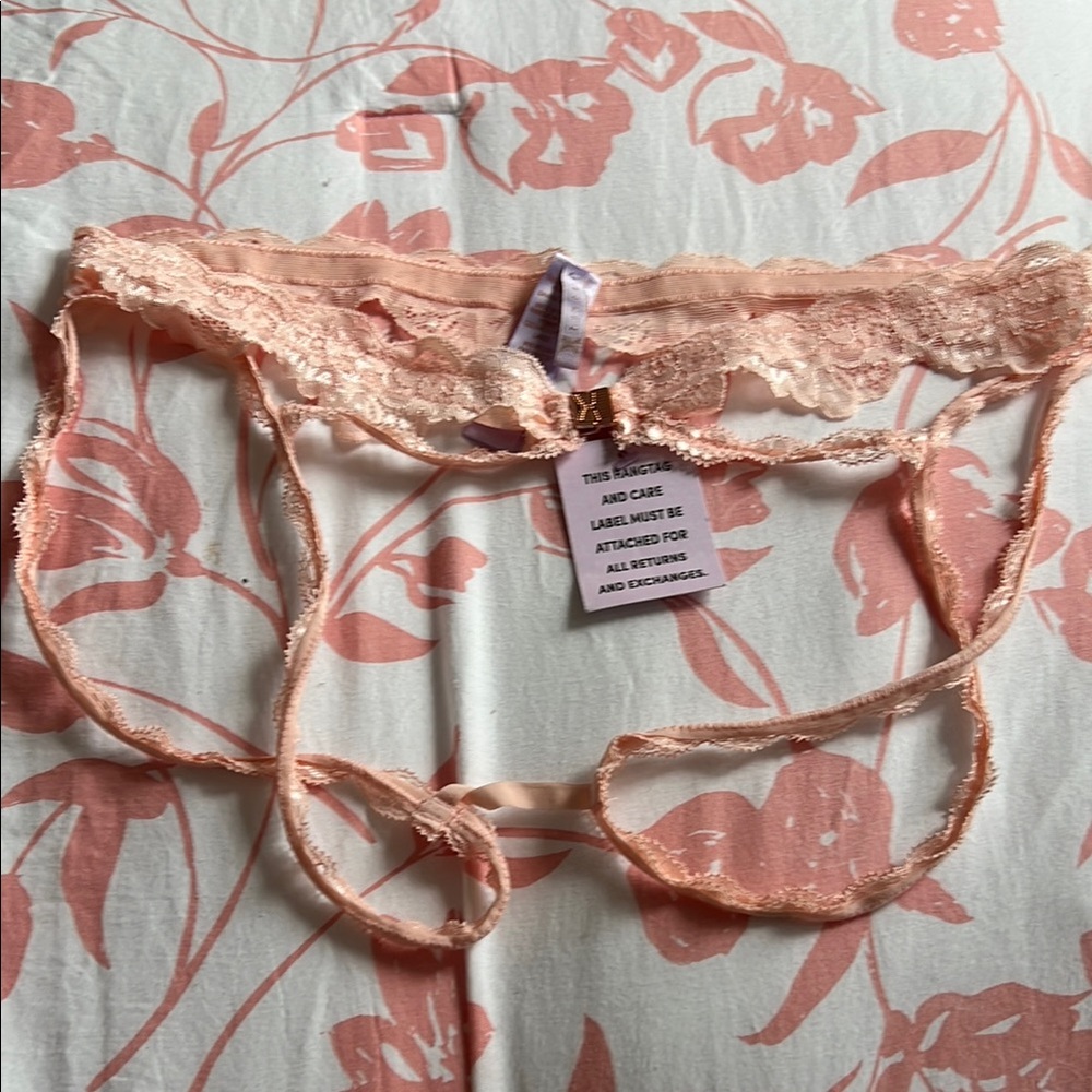Savage X Fenty Cream Lace Panties